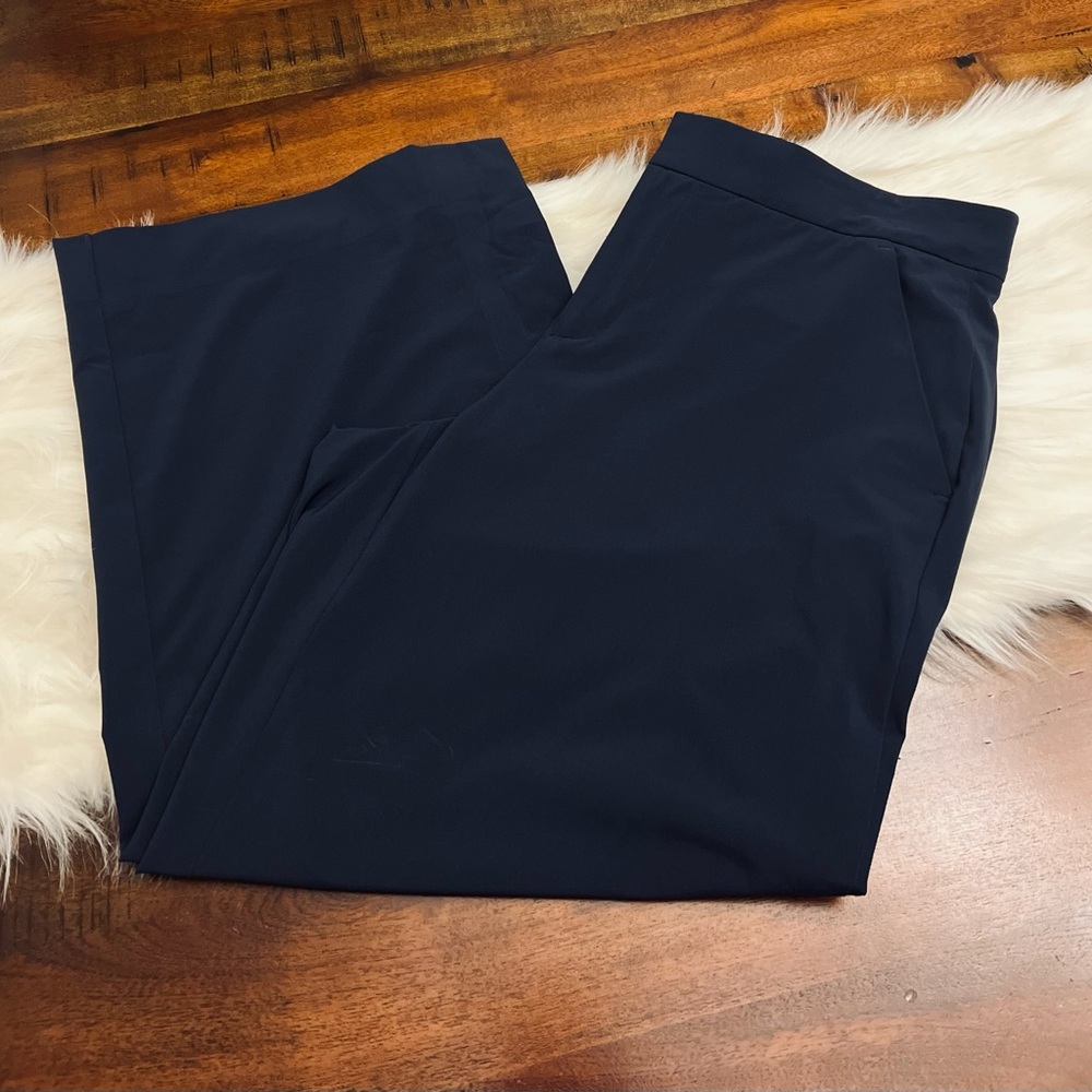 Athleta Tribeca Wide Leg Crop Pants Navy Blue Size 8 Snap Hem Career - Picture 5 of 6